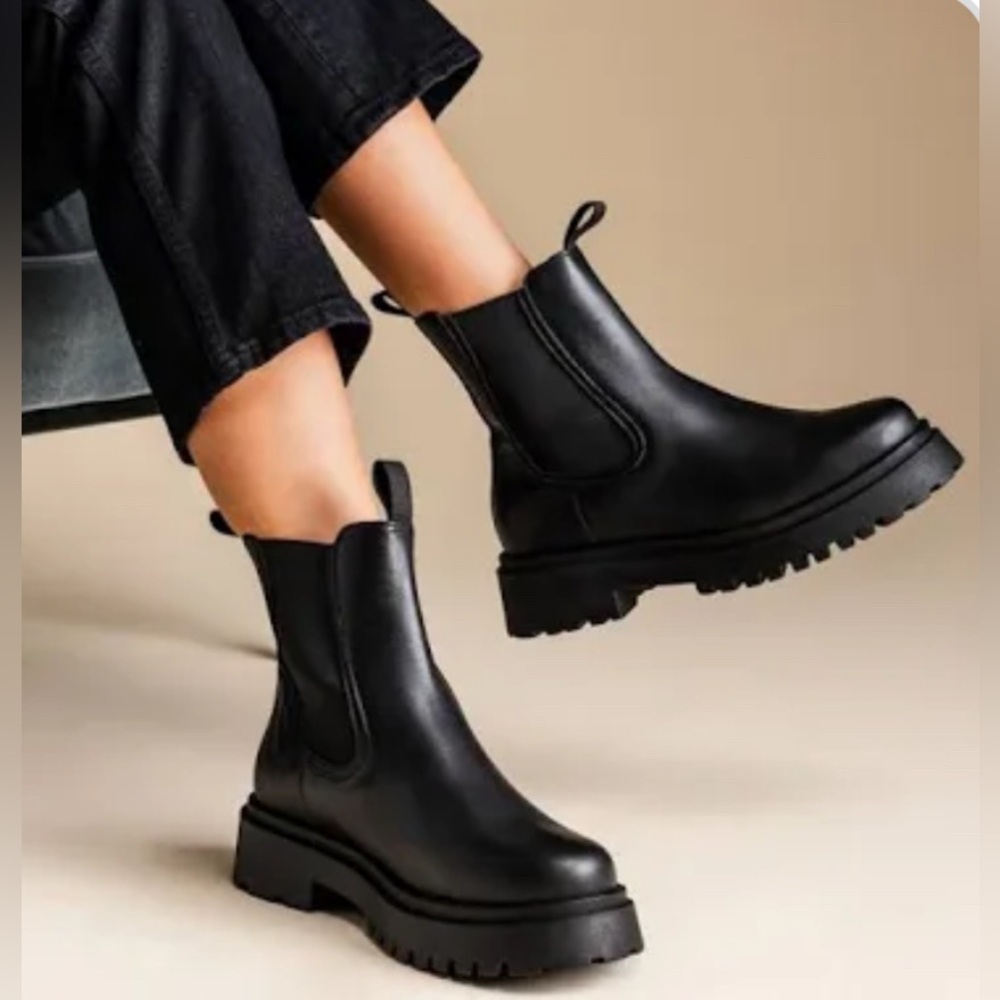Thursday Boot Co Legend Chelsea Boot Platform Womens Size 6 Black Leather Chunky